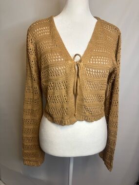 Jolie & Joy MED NWT gold, crocheted long sleeve crop cardigan, flare sleeve